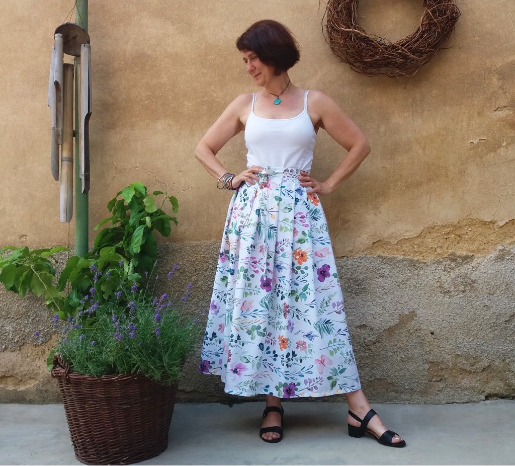 1902-3_dlouha-sukne-akvarelova-louka