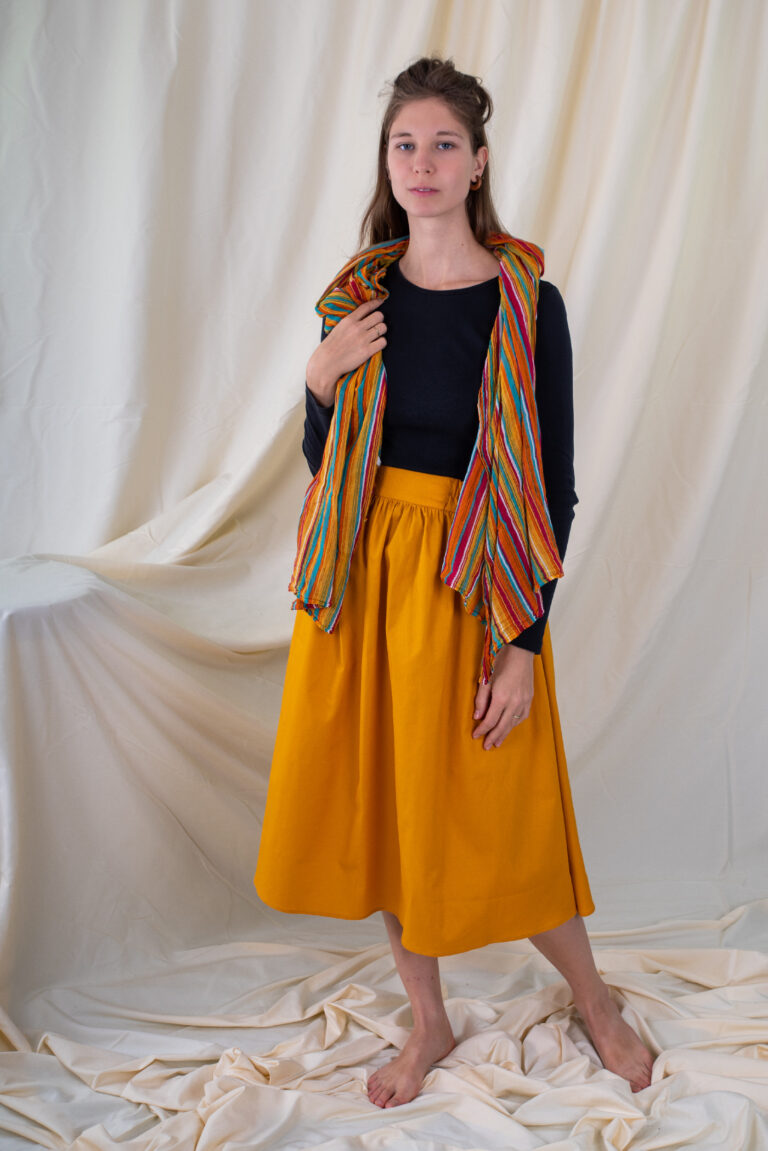 Midi sukně - hořčicová nabíraná