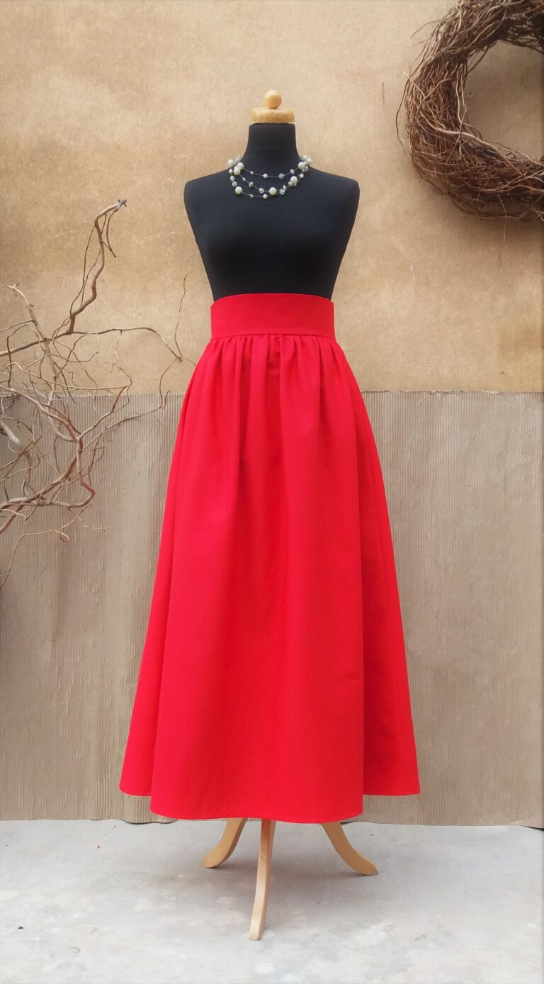 Dlouhá nabíraná sukně s kapsama - červený len