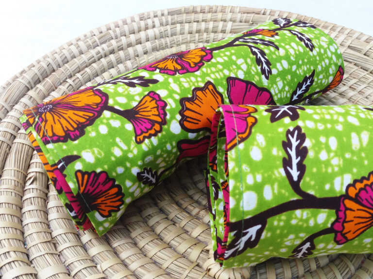 Šátek jasně zelený s kvítky