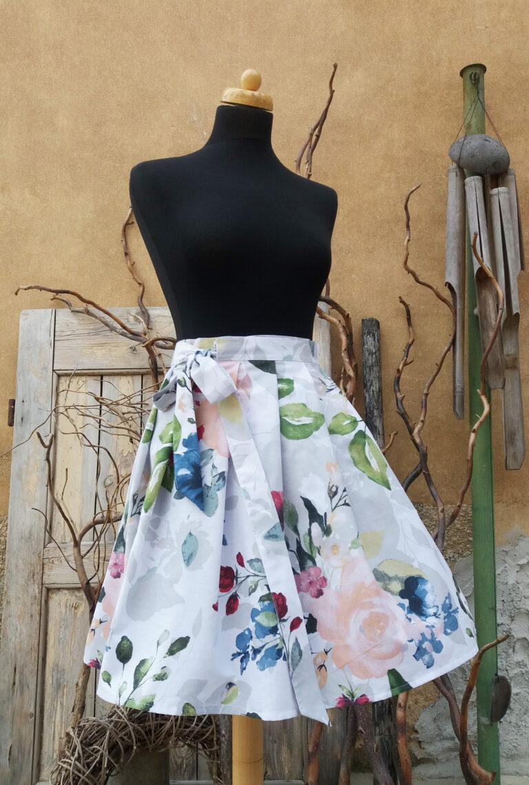 Krátká zavinovací sukně - akvarel