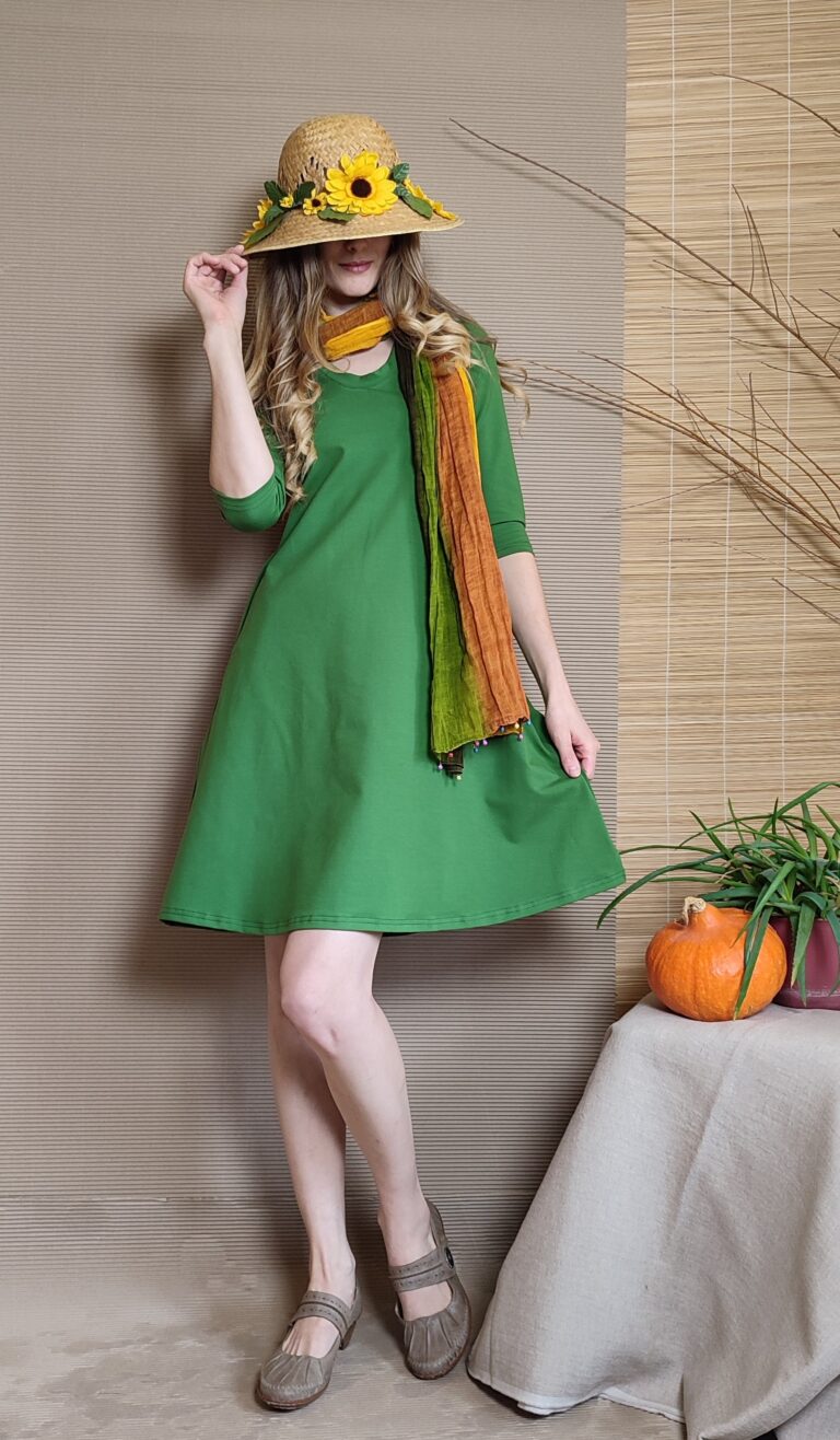 Krátké hráškové šaty s kapsami