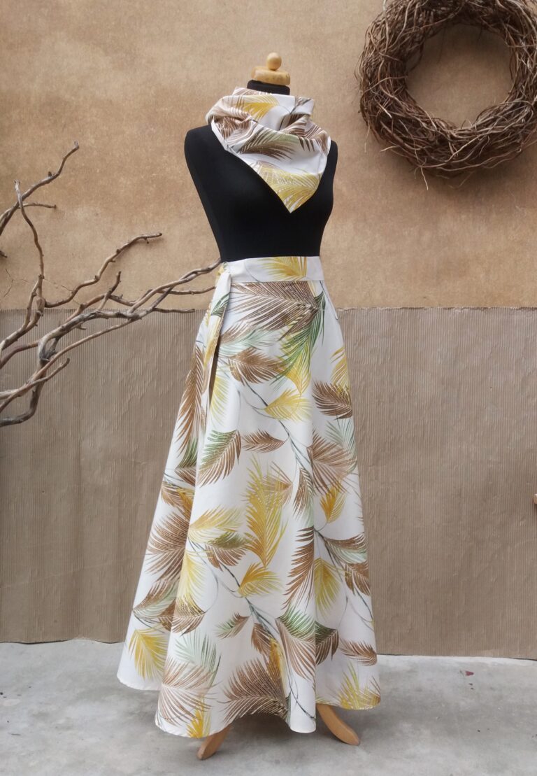 Dlouhá, zavinovací půlkolová sukně - béžová paradise