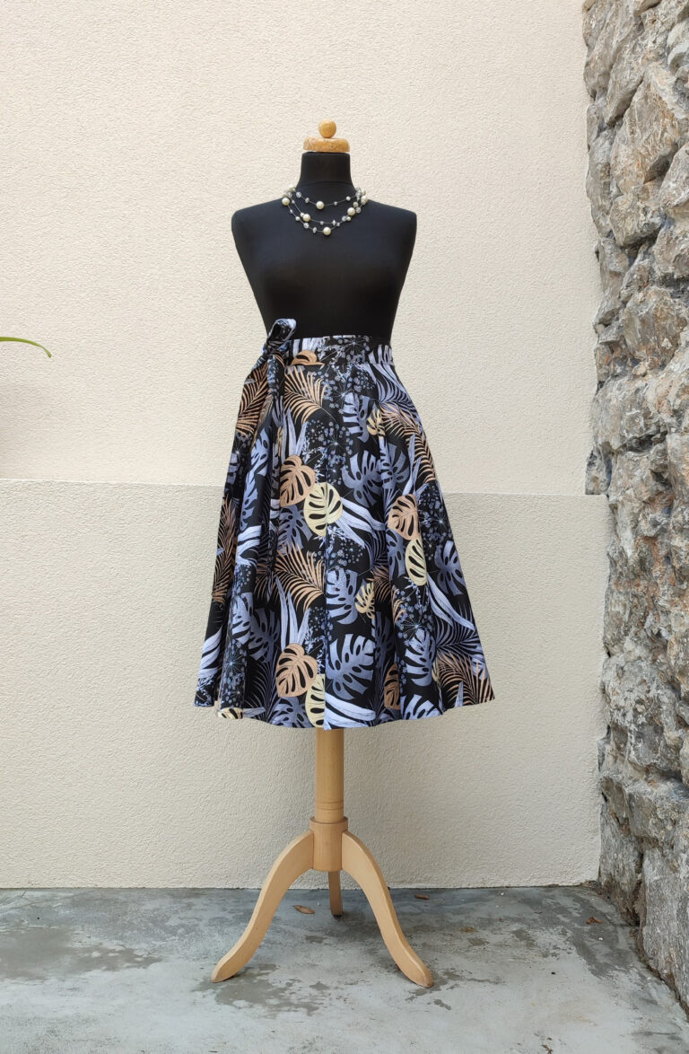 Kolová midi sukně  - noční paradise