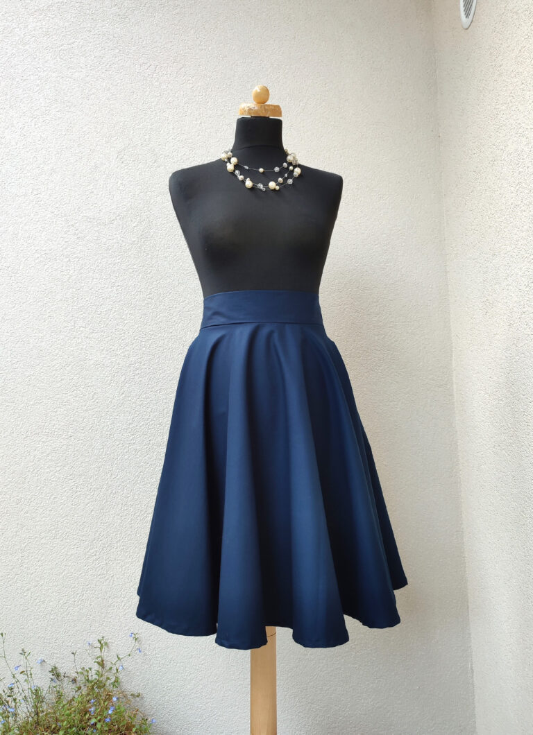 Kolová sukně navy - zip