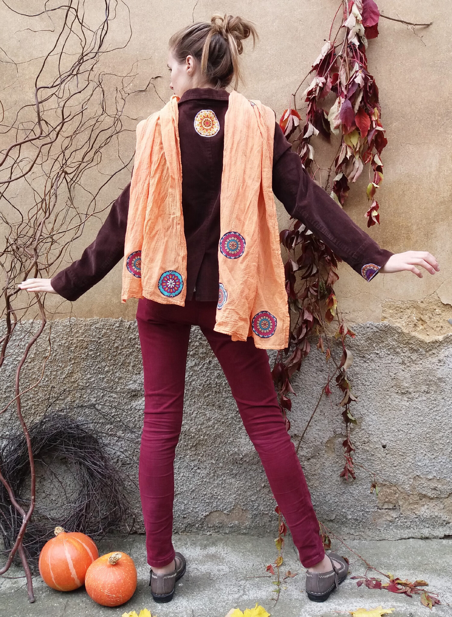 Organtínový, barvený šál