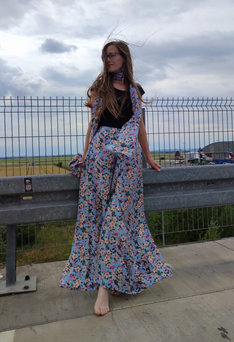 Dámské zavinovací kalhoty - modré s kvítky