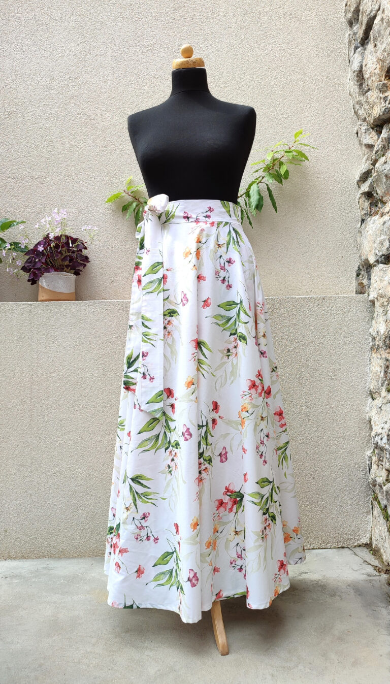 Dlouhá kolová sukně  - letní květy