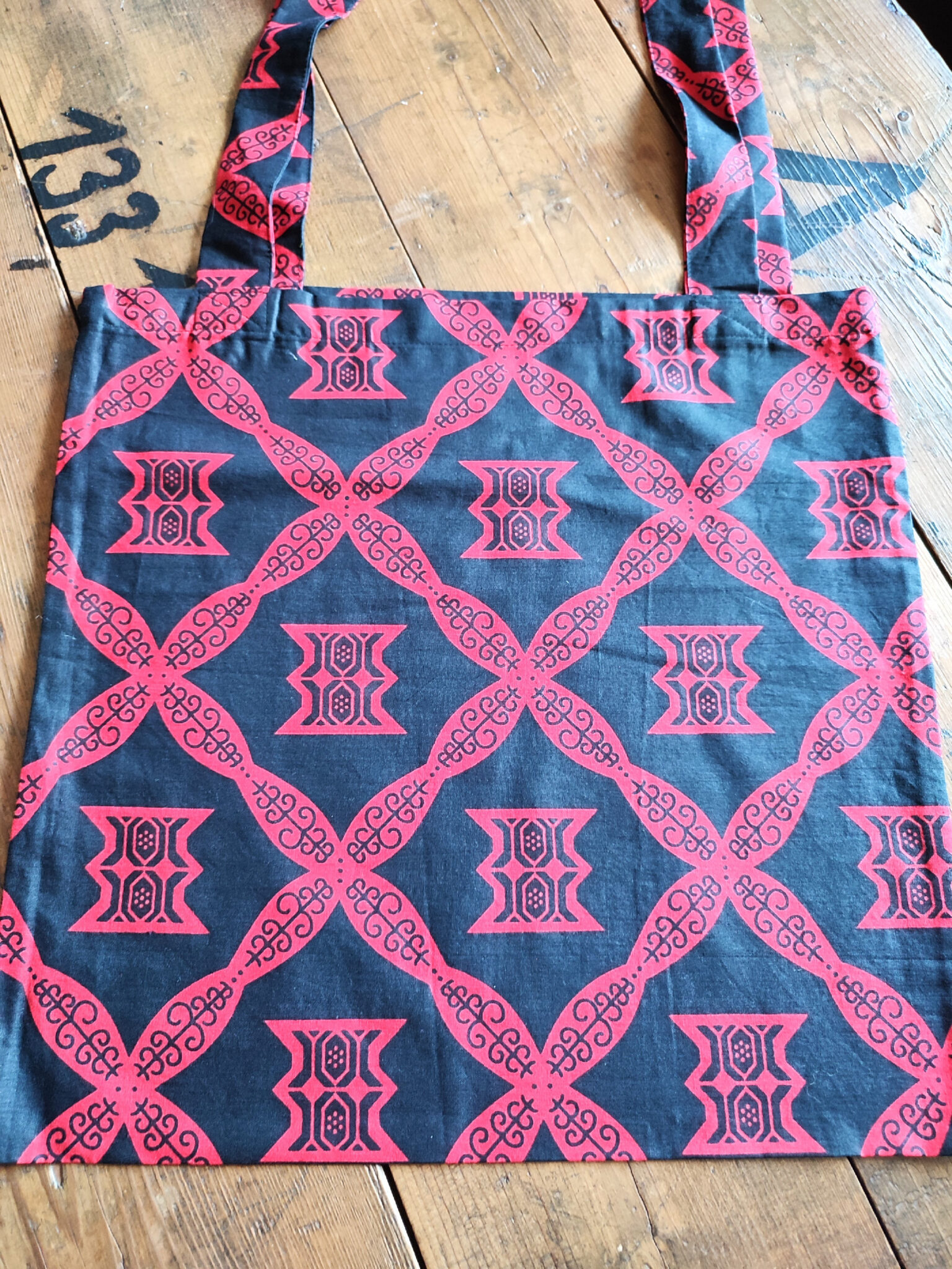 Africká taška - černá se stoličkami