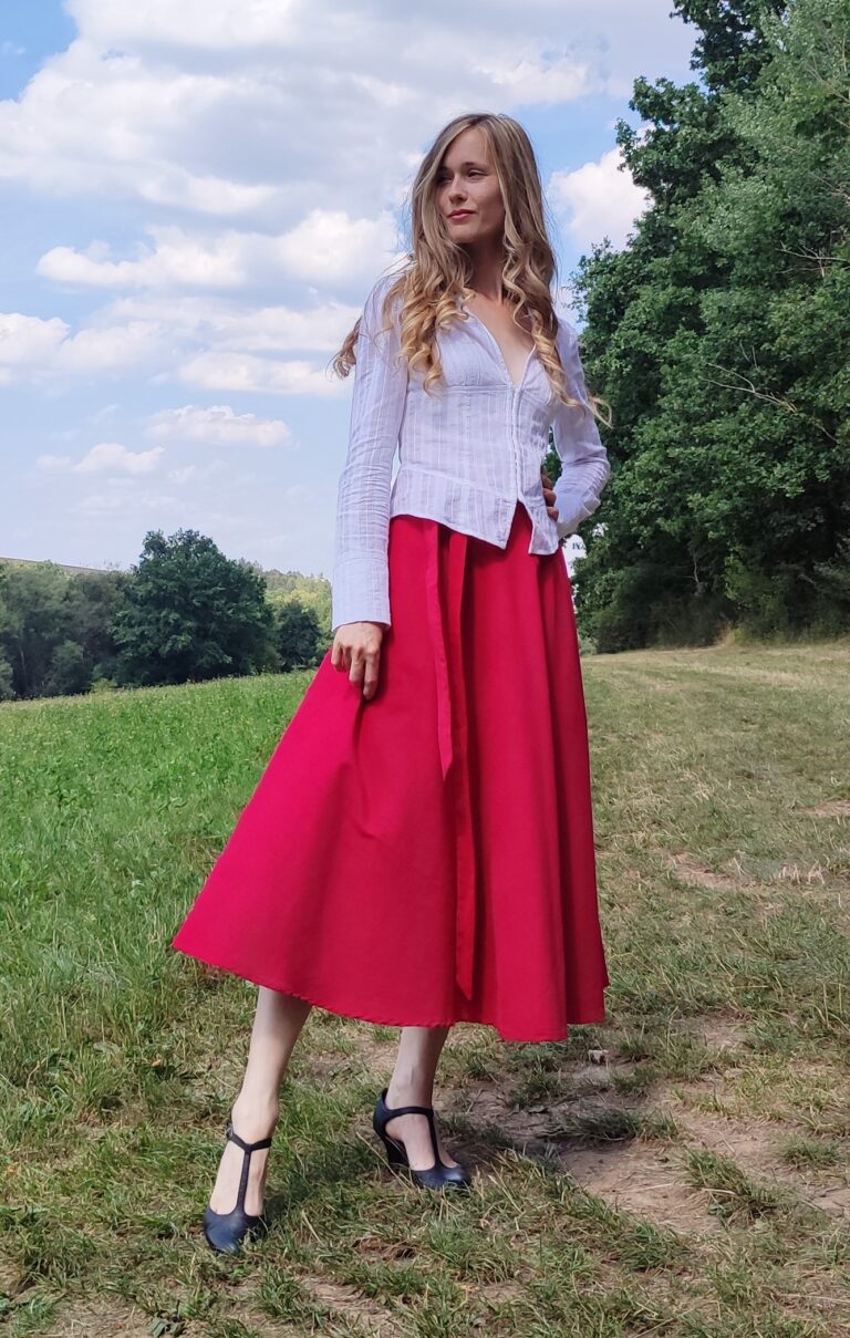 Manšestrová, zavinovací půlkolová sukně - červená