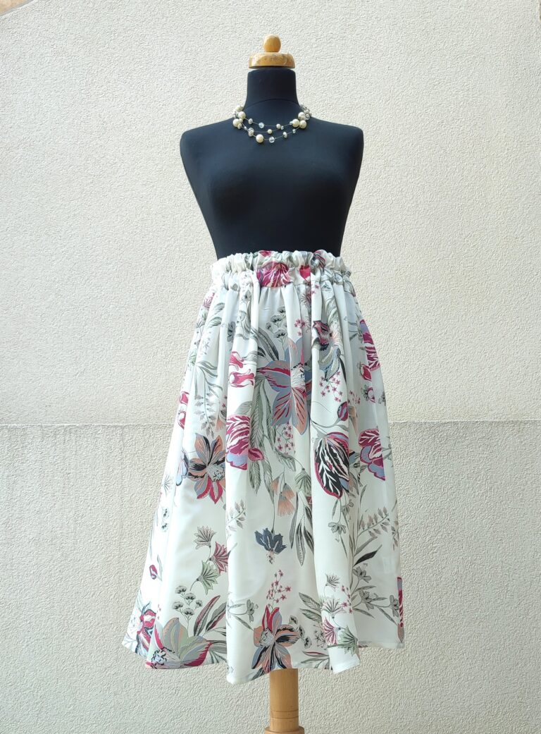 Heboučké bavlněná sukně  s květy