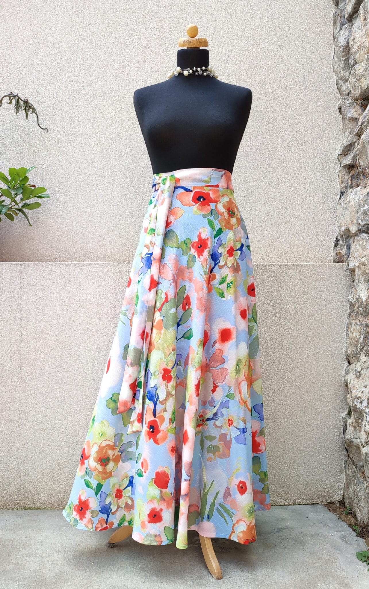 Dlouhá půlkolová viskózová sukně