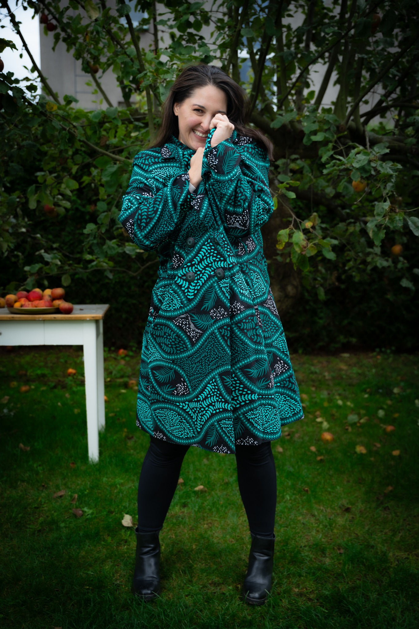 Dámský zelený kabát z africké látky