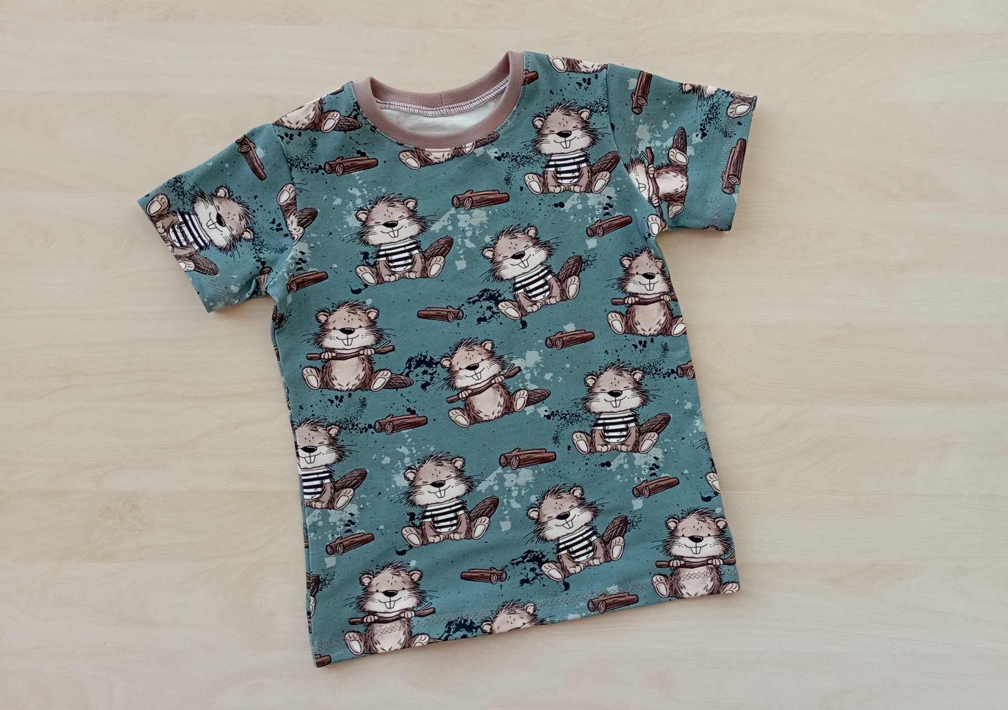 Tričko s veselými bobry velikost 110