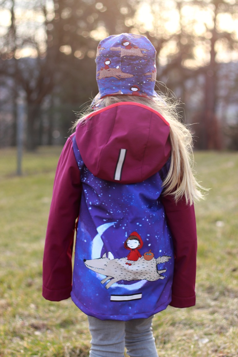 Dětská softshellová bunda s Karkulkou