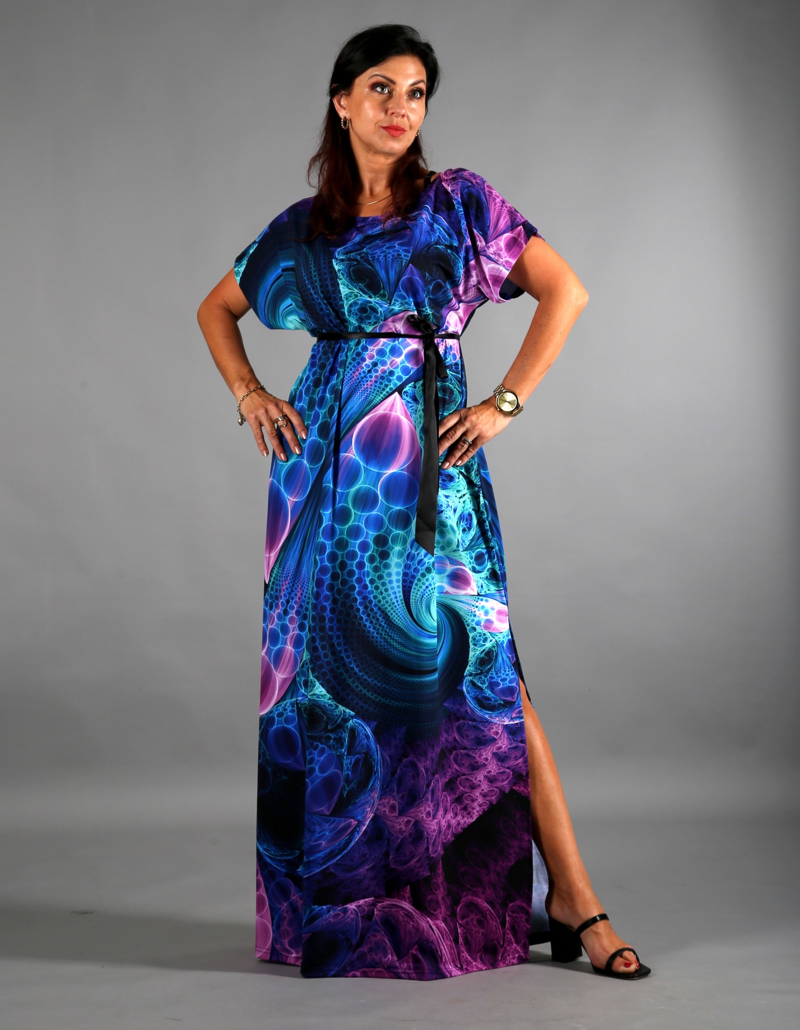 DLOUHÉ ŠATY FRAKTÁLOVÉ MODRO-FIALKOVÉ