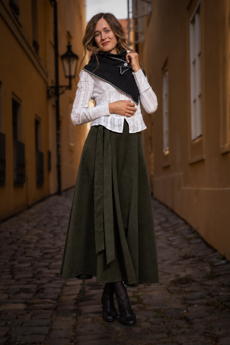 Dlouhá, zavinovací manšestrová sukně - khaki